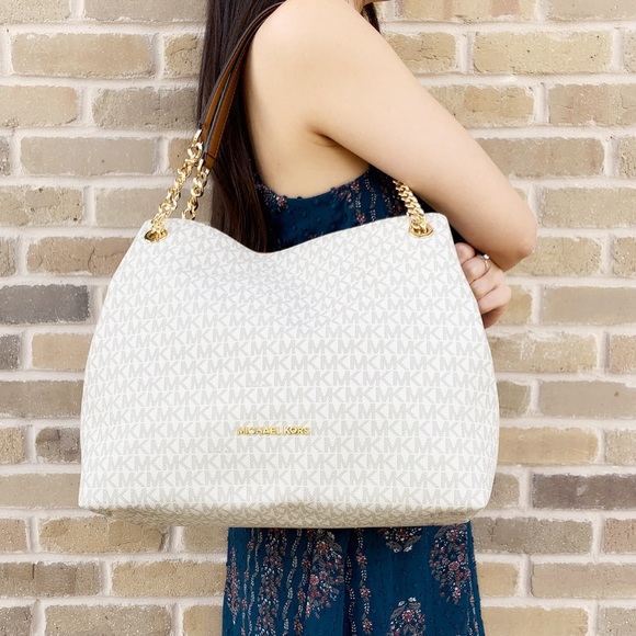 ‼️SALE‼️NWT Michael Kors Large Signature Tote💕 - Picture 3 of 6